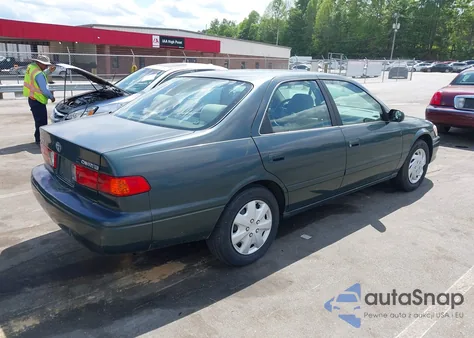 2001 Toyota Camry Le from USA, damaged, VIN 4T1BG22K91U079463